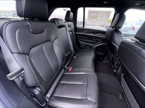 New 2026 Jeep Grand Cherokee Limited AWD/4WD image 27