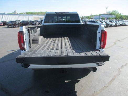 Used 2022 GMC Sierra 3500 Denali image 7
