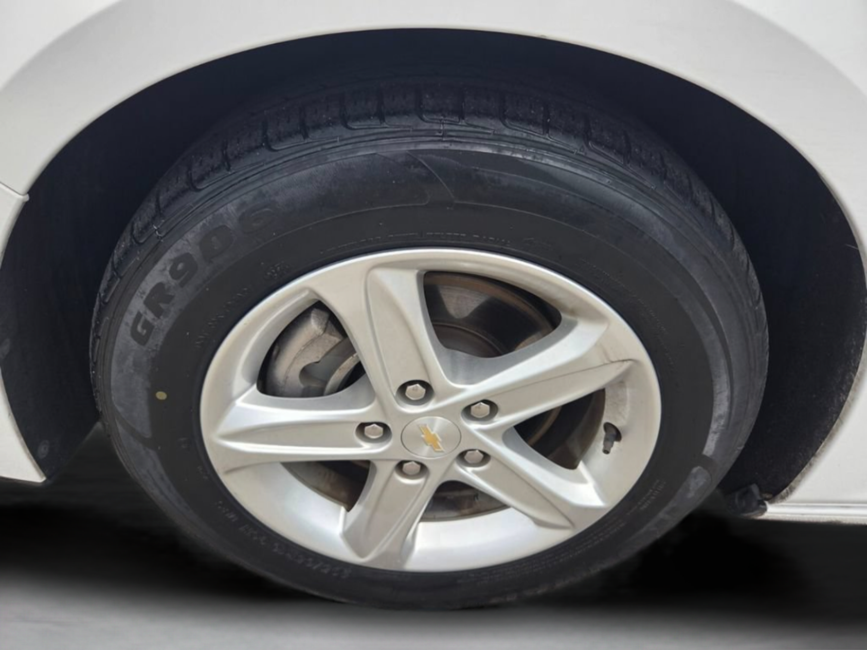 Used 2023 Chevrolet Malibu LT FWD image 32
