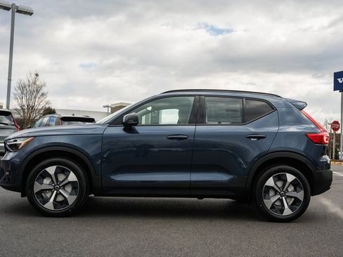 New 2026 Volvo XC40 B5 Plus w/ Protection Package Premier image 4