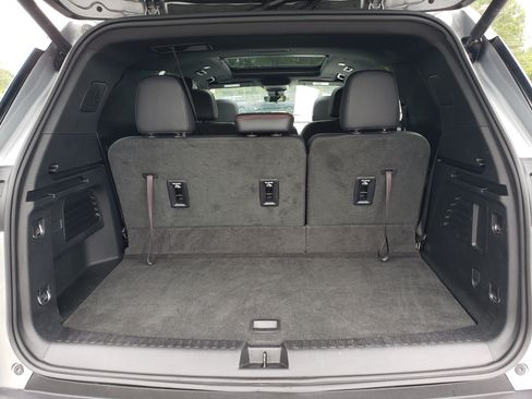 Used 2024 Chevrolet Traverse Z71 w/ LPO, Floor Liner Package AWD/4WD image 11