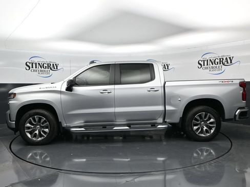 Used 2021 Chevrolet Silverado 1500 RST w/ Convenience Package II AWD/4WD image 4