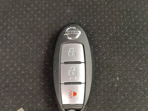 Used 2019 Nissan Murano S image 32