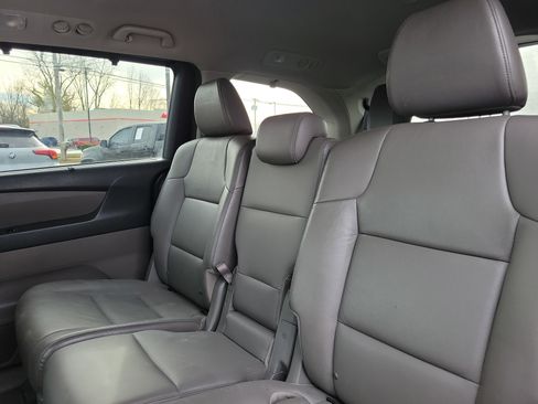 Used 2016 Honda Odyssey Touring Elite image 12