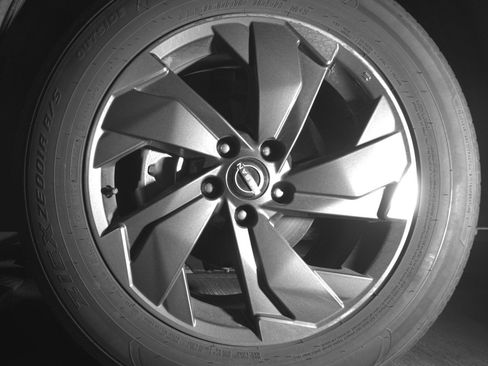 Used 2025 Nissan Rogue SV image 12