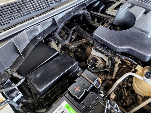 Used 2017 Nissan Titan S image 39