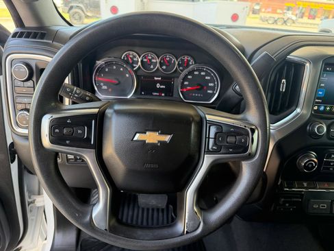 Used 2021 Chevrolet Silverado 3500 LT w/ Snow Plow Prep Package AWD/4WD image 21