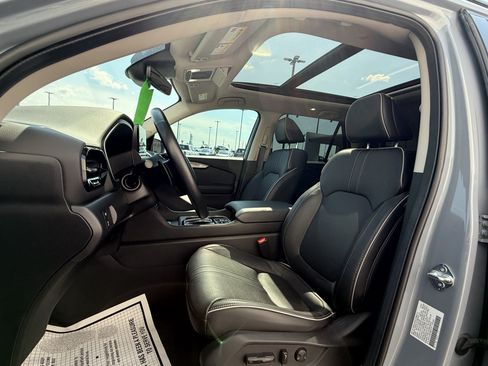 Used 2024 Honda Pilot Elite image 4