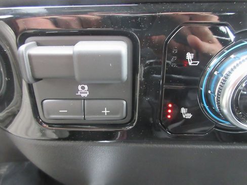 New 2026 GMC Sierra 1500 Elevation image 19