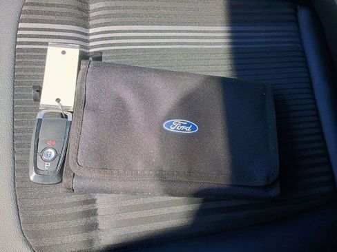 Used 2020 Ford EcoSport SES image 4