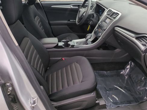 Used 2014 Ford Fusion SE image 20