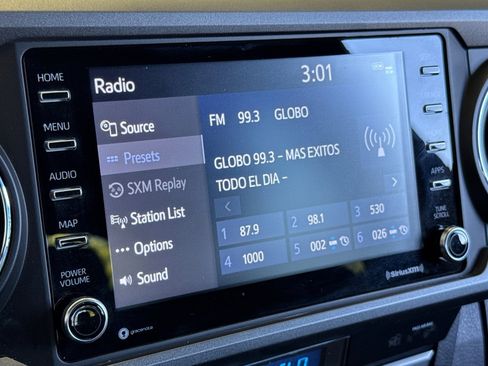 Used 2021 Toyota Tacoma TRD Off-Road image 17