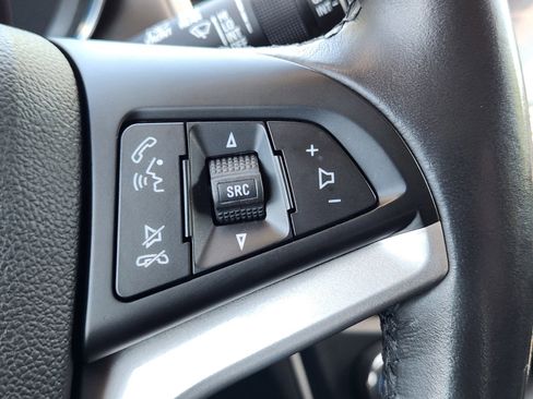 Used 2020 Chevrolet Trax LT w/ LT Convenience Package FWD image 22