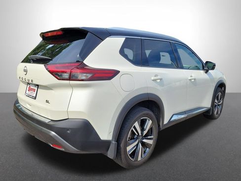 Used 2023 Nissan Rogue SL w/ SL Premium Package FWD image 5