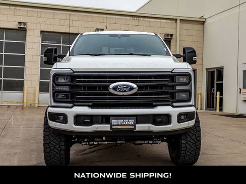 Used 2025 Ford F250 Platinum w/ Tremor Off-Road Package image 4