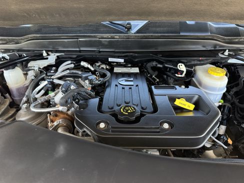Used 2025 RAM 3500 Tradesman AWD/4WD image 33