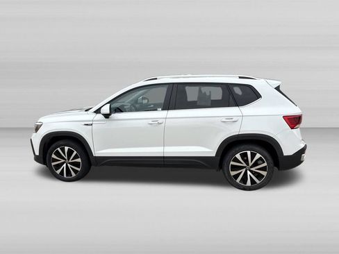 Used 2022 Volkswagen Taos SE AWD/4WD image 9
