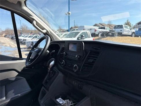 New 2025 Ford Transit 250 Low Roof RWD image 33