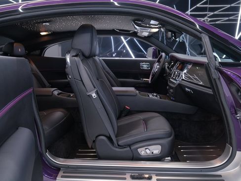 Used 2020 Rolls-Royce Wraith RWD image 41