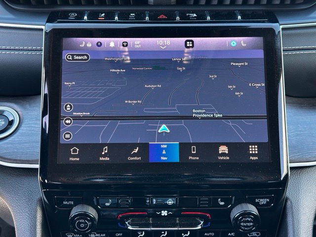 Used 2023 Jeep Grand Cherokee Limited AWD/4WD image 17