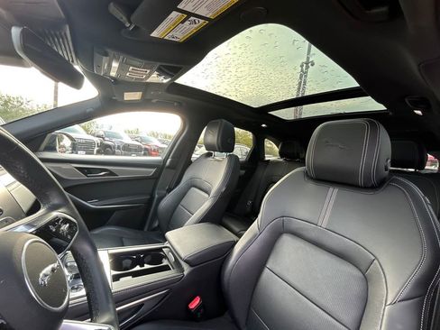 Used 2024 Jaguar F-PACE R-Dynamic S image 13