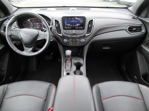Used 2022 Chevrolet Equinox RS w/ RS Leather Package image 12