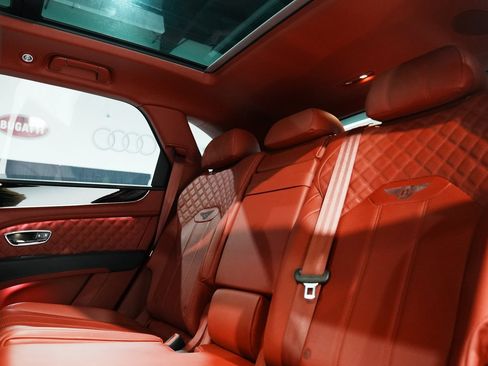 Used 2022 Bentley Bentayga Speed image 21