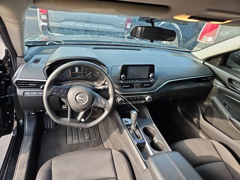 Used 2023 Nissan Altima 2.5 S FWD image 13