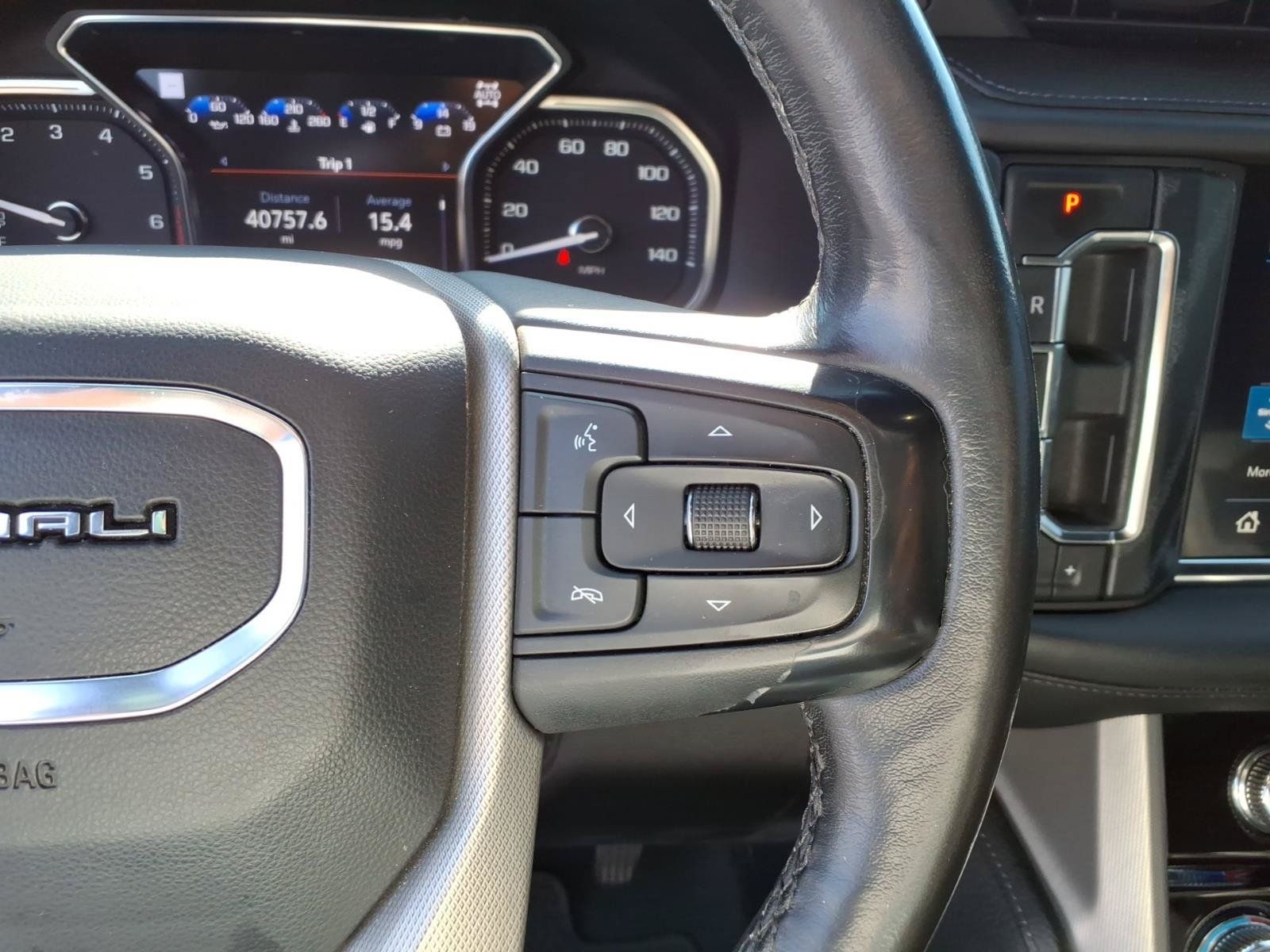 Used 2021 GMC Yukon Denali w/ LPO, Illumination Package AWD/4WD image 12