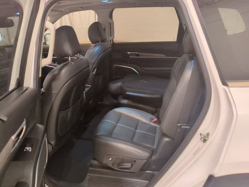 Used 2020 Kia Telluride SX image 16