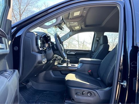New 2026 GMC Sierra 1500 Elevation image 8