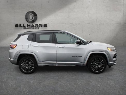 Used 2022 Jeep Compass High Altitude AWD/4WD image 4
