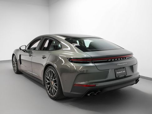 Certified 2026 Porsche Panamera 4 AWD/4WD image 3