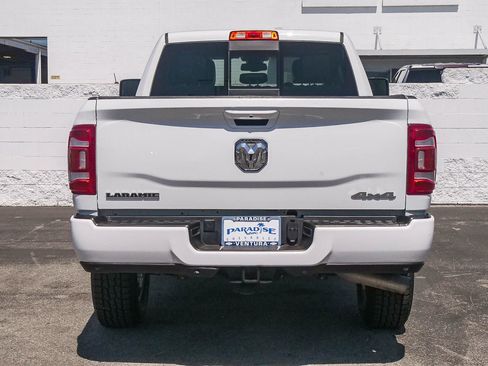Used 2024 RAM 2500 Laramie AWD/4WD image 8