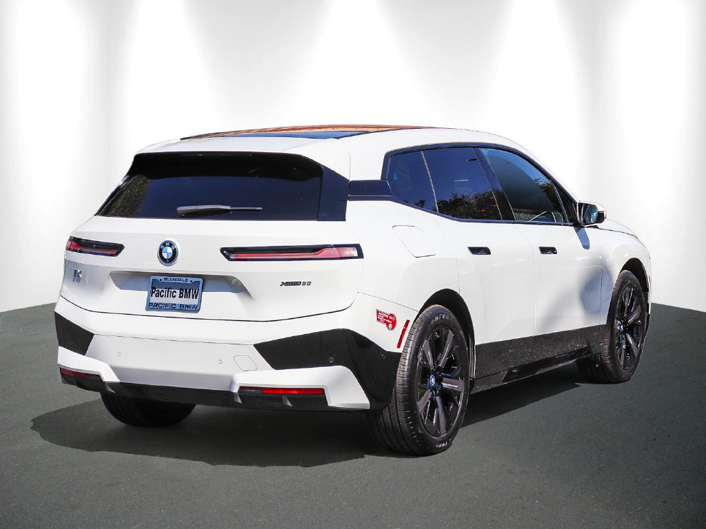 Certified 2024 BMW iX xDrive50 w/ Sport Package AWD/4WD image 6