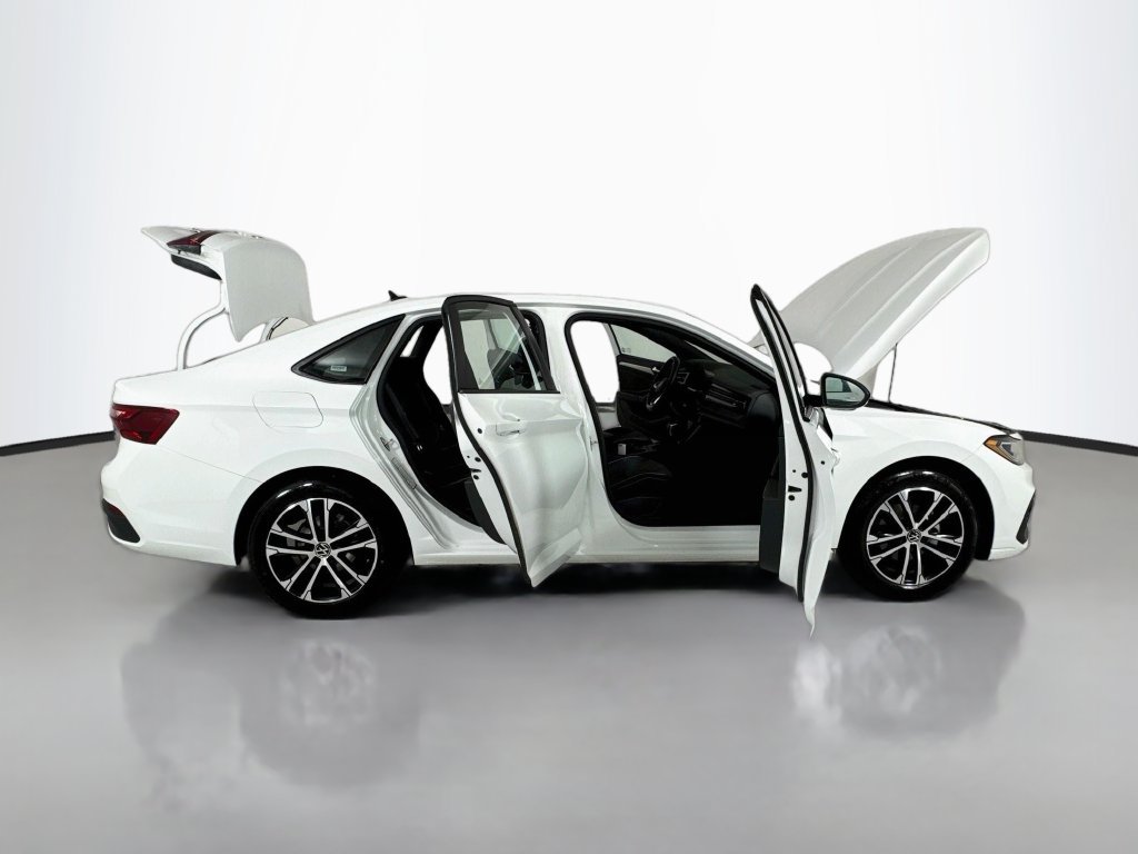 Used 2025 Volkswagen Jetta Sport FWD image 24