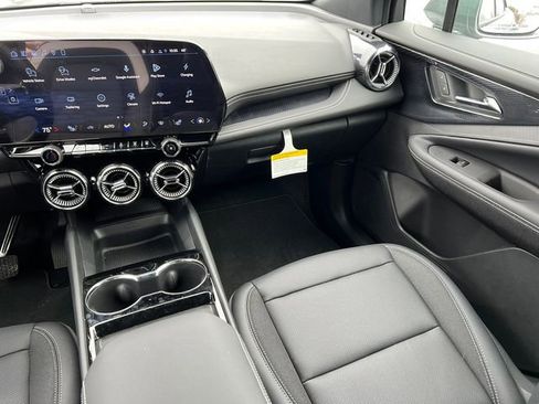 New 2026 Chevrolet Blazer EV LT image 33