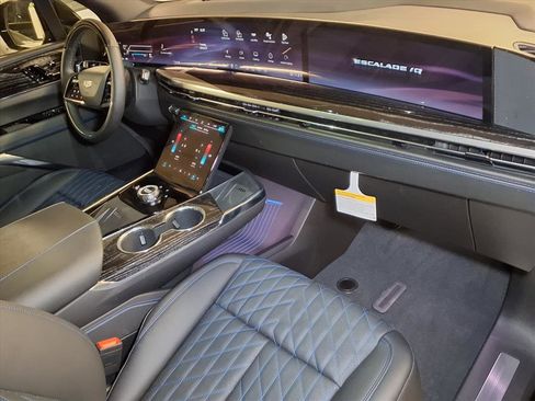 Used 2026 Cadillac Escalade IQ Sport 1 image 23