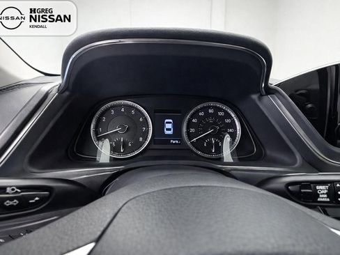 Used 2023 Hyundai Sonata SE FWD image 9