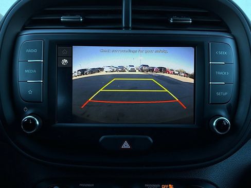 Used 2025 Kia Soul LX w/ LX Technology Package image 29