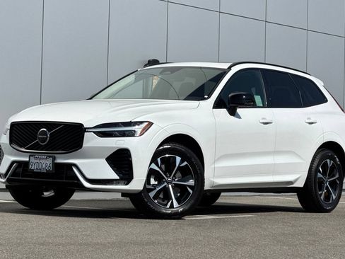 Certified 2026 Volvo XC60 B5 Core w/ Climate Package PRO AWD/4WD image 1