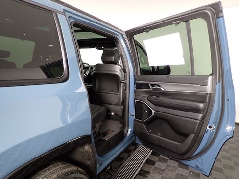 New 2026 Jeep Grand Wagoneer Limited AWD/4WD image 41
