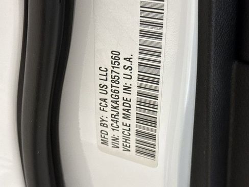 New 2026 Jeep Grand Cherokee L Laredo AWD/4WD image 29