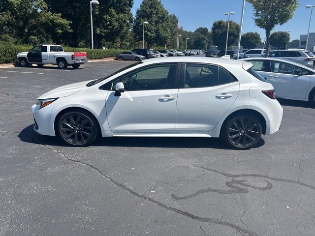 Used 2024 Toyota Corolla XSE FWD image 2
