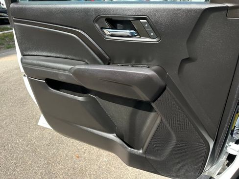Used 2023 Chevrolet Colorado LT RWD image 22