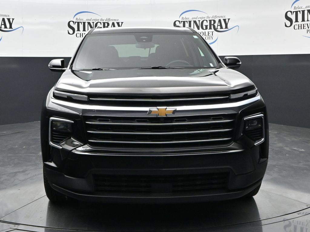 Certified 2026 Chevrolet Traverse LT AWD/4WD image 2