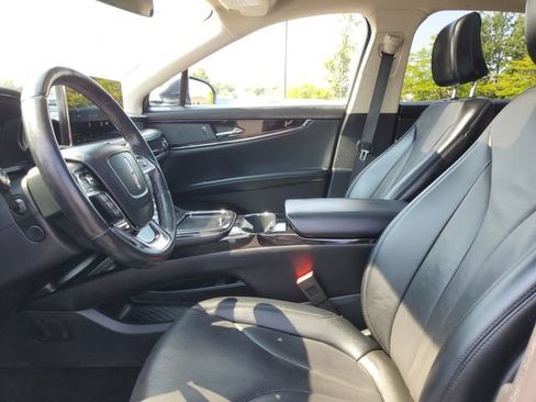 Used 2022 Lincoln Nautilus Reserve AWD/4WD image 9