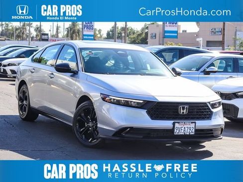 Used 2025 Honda Accord SE image 1