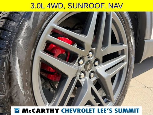Used 2025 Ford Explorer ST w/ Sun And Sound Package AWD/4WD image 19