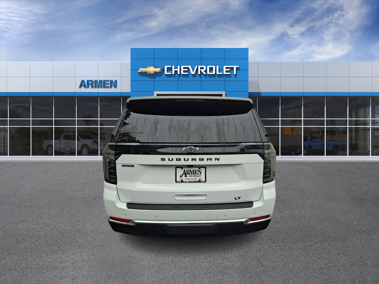 Used 2025 Chevrolet Suburban LT w/ Comfort Package AWD/4WD image 6